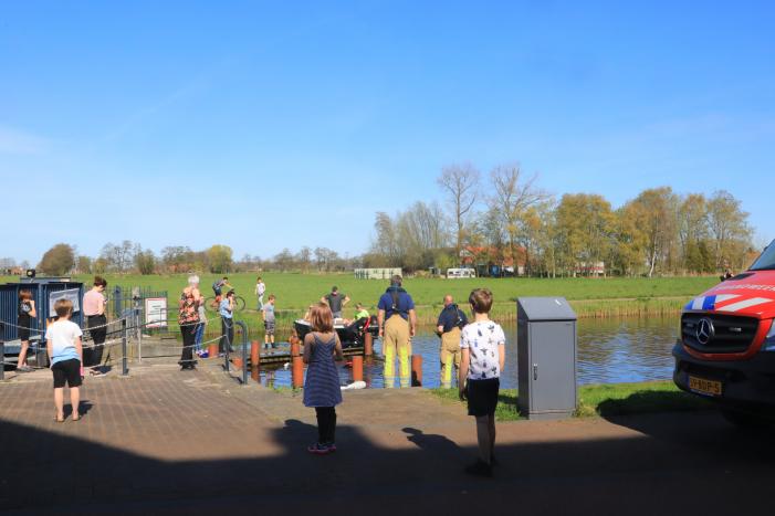 Elektrische boot gezonken voor sluis