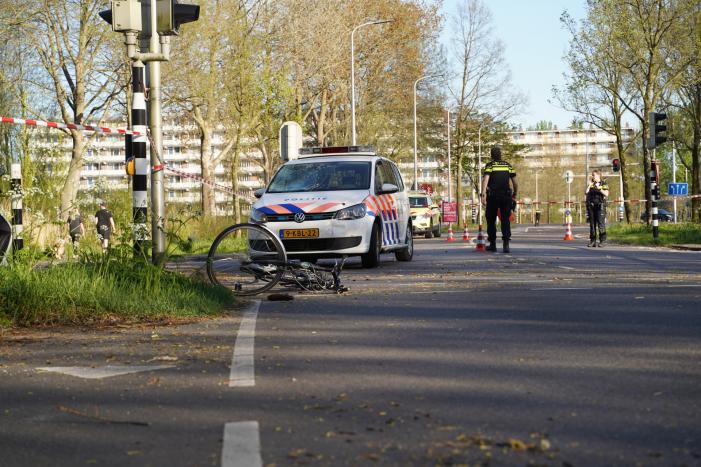 Persoon ernstig gewond na aanrijding met politiewagen