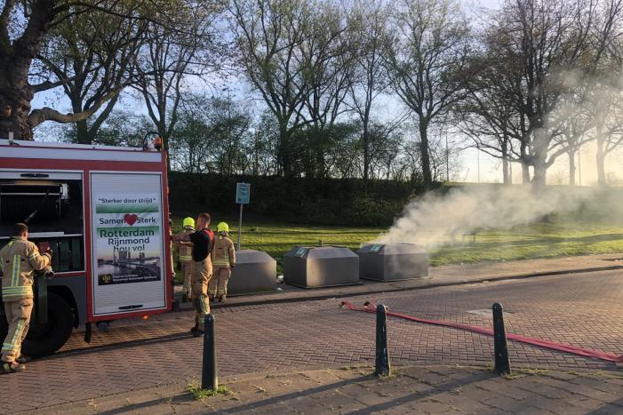 Brandweer blust container