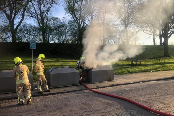 Brandweer blust container