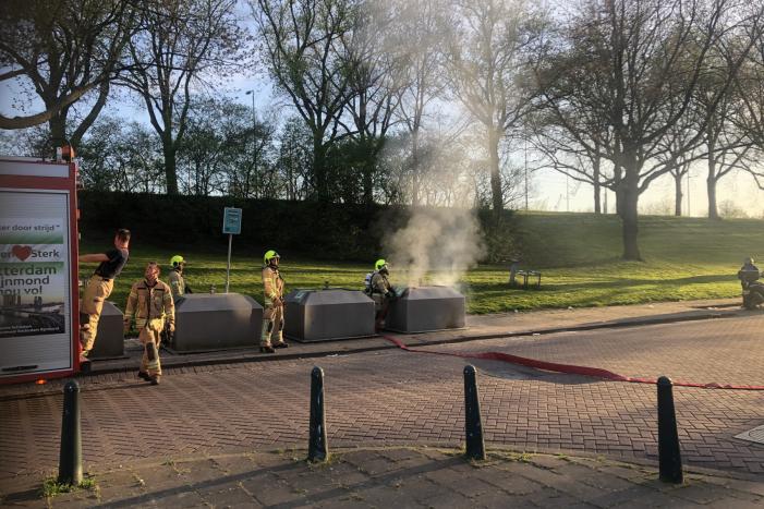 Brandweer blust container