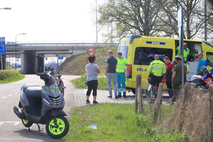 Scooterrijder gaat onderuit