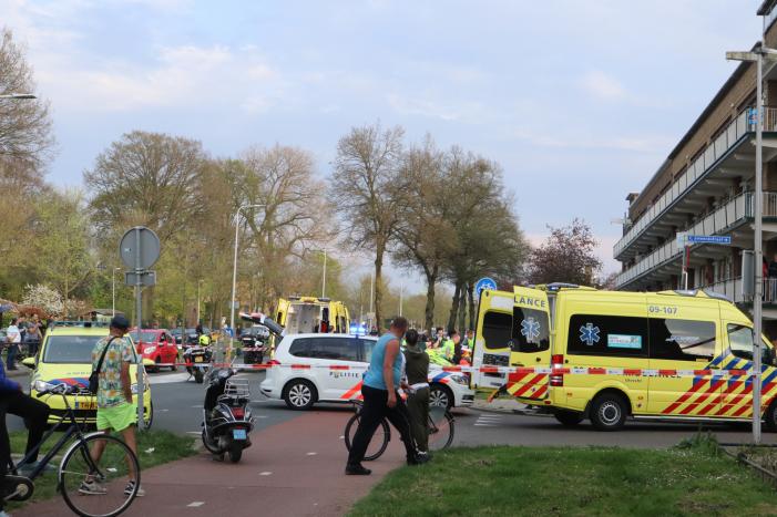 Scooterrijder ernstig gewond na val