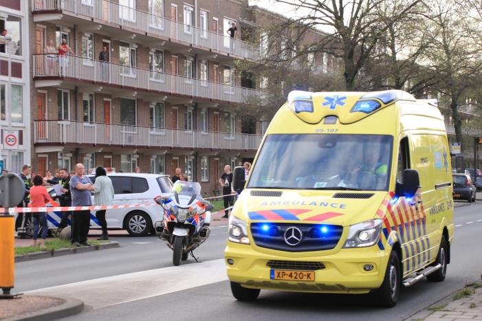 Scooterrijder ernstig gewond na val