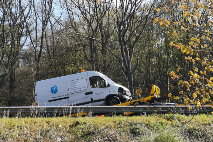 Gewonden bij aanrijding op snelweg