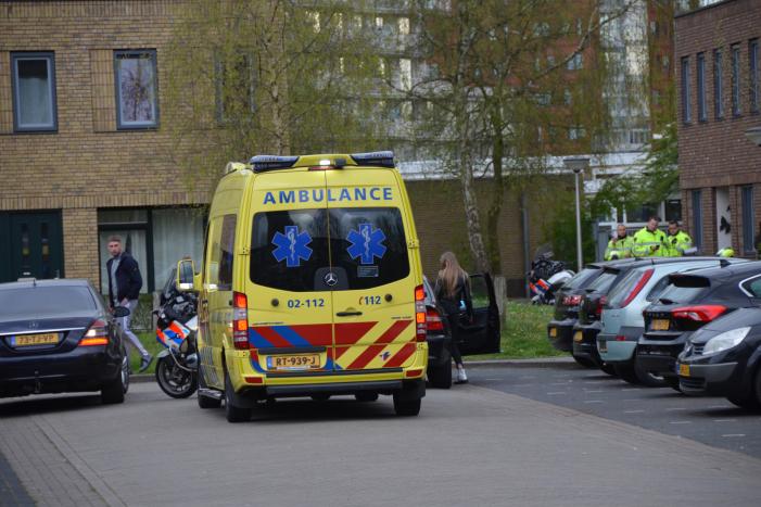 Auto rijdt door na aanrijding