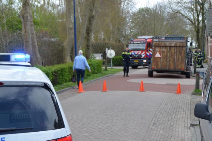 Tractor vliegt in brand