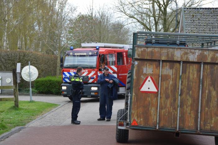 Tractor vliegt in brand