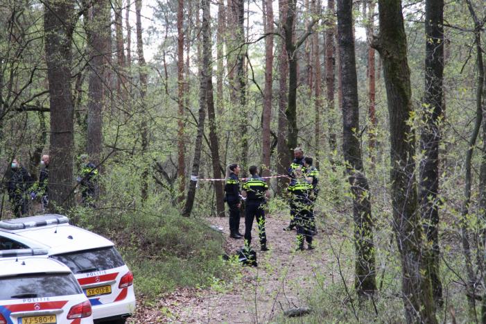 Overleden wielrenner aangetroffen