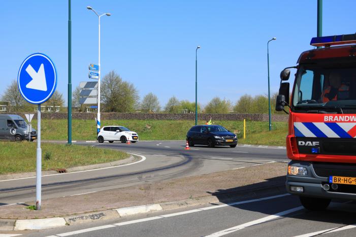 Honderden meters olie door kapotte vrachtwagen