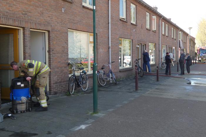 Kruipruimtes acht woningen volgelopen met water