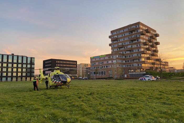 Traumahelikopter land voor een medische noodsituatie
