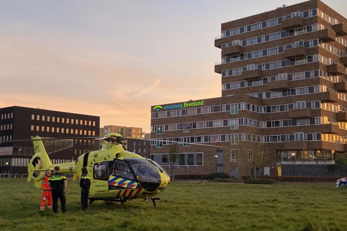 Traumahelikopter land voor een medische noodsituatie
