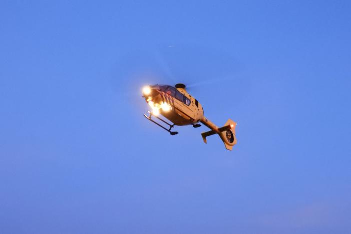 Traumahelikopter land voor een medische noodsituatie