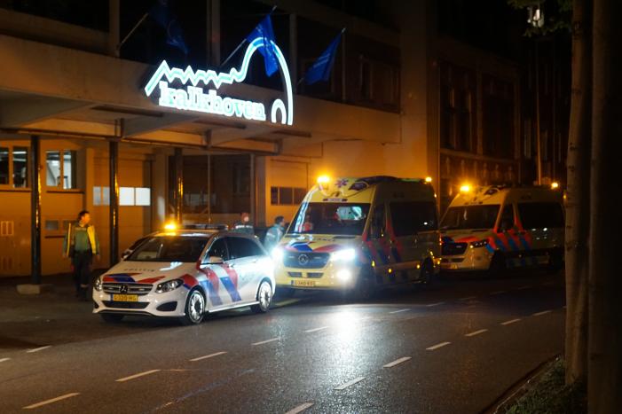 Man gewond na steekpartij