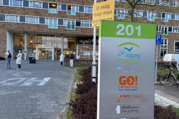 Lasershow voor zorgmedewerkers