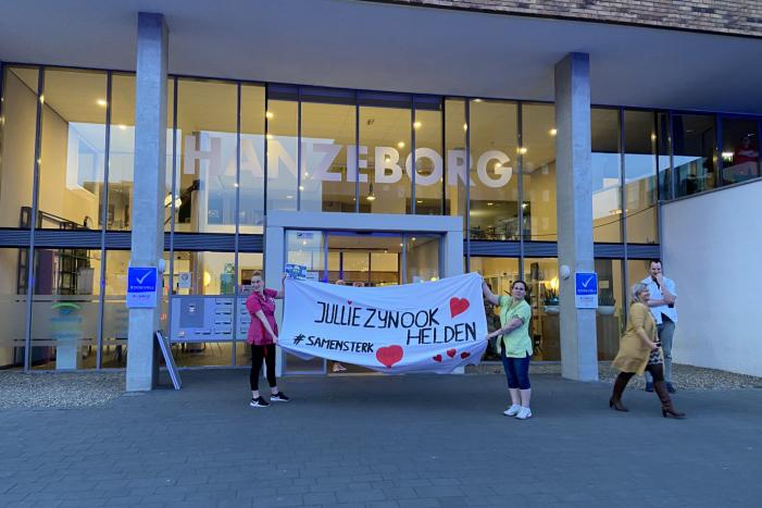 Lasershow voor zorgmedewerkers