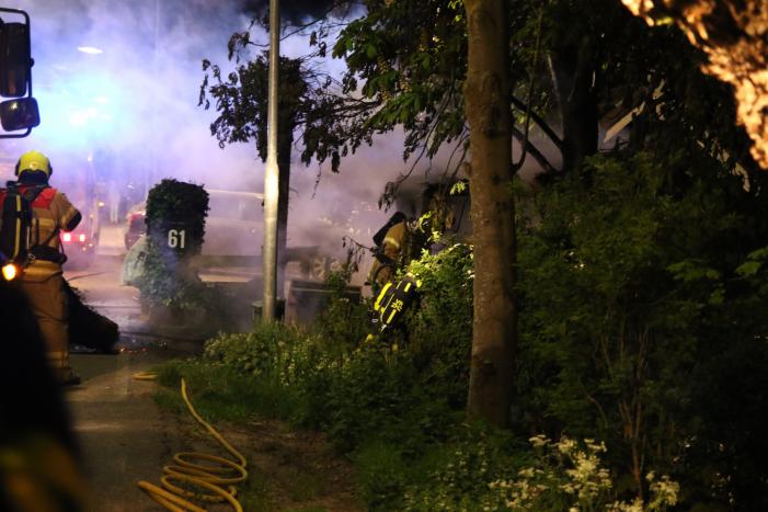 Fietsenschuurtje brandt uit