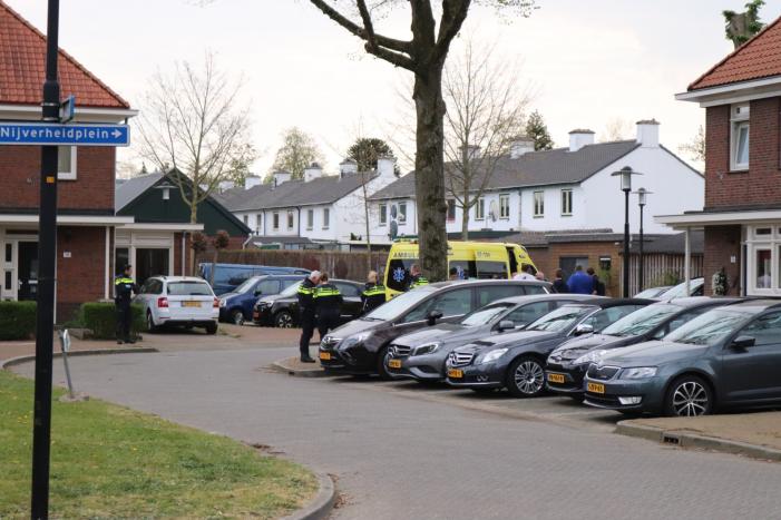 Persoon zwaargewond na val van hoogte