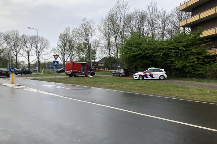 Dode aangetroffen onderaan flatgebouw