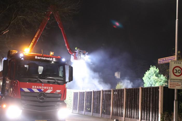 Veel rook bij brand in garageboxen