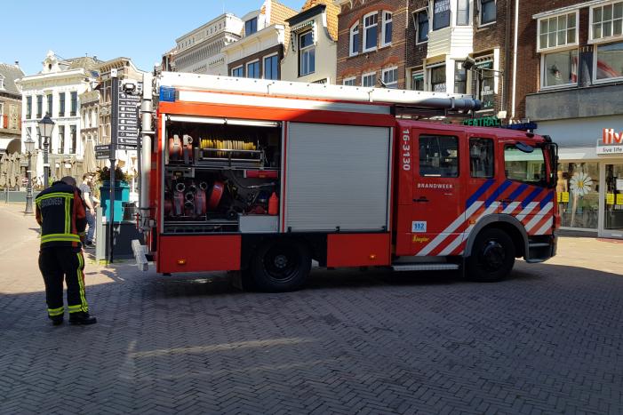 Gaslucht in keuken van grand café Central
