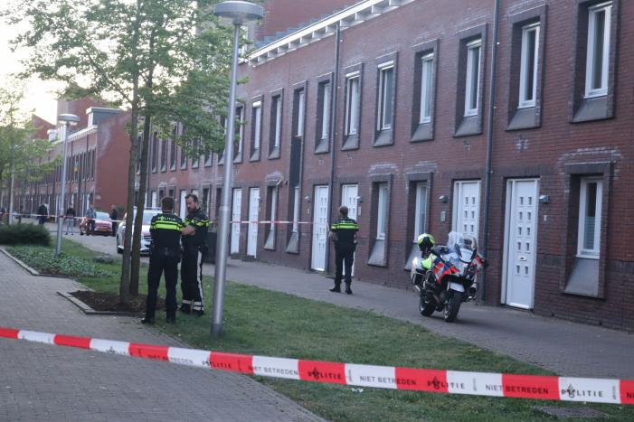 #Utrecht Gewonde bij steekpartij Rose-Mariepad Utrecht.