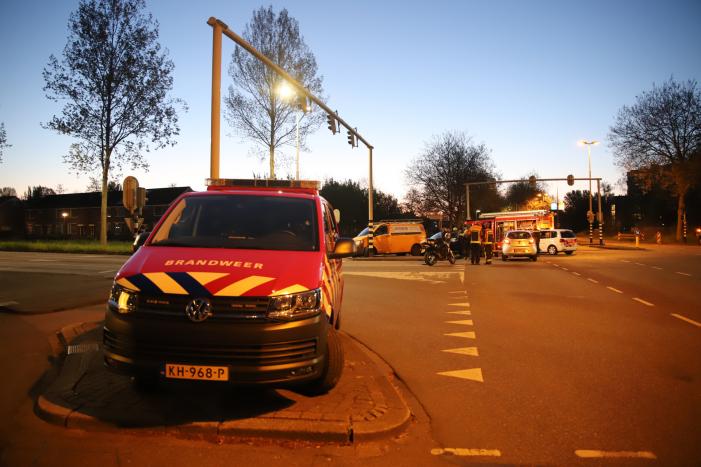 Veel schade bij aanrijding op kruising