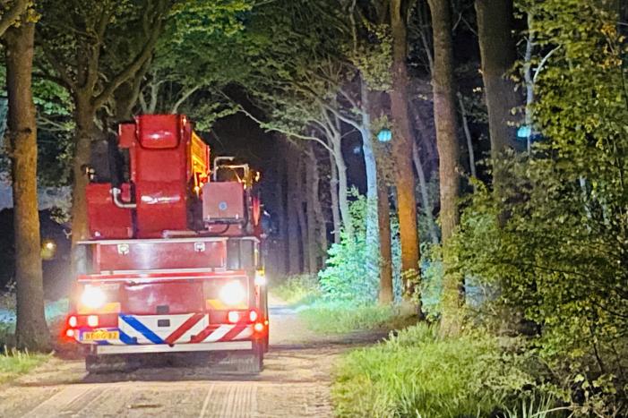 Brand in schoorsteen van woning