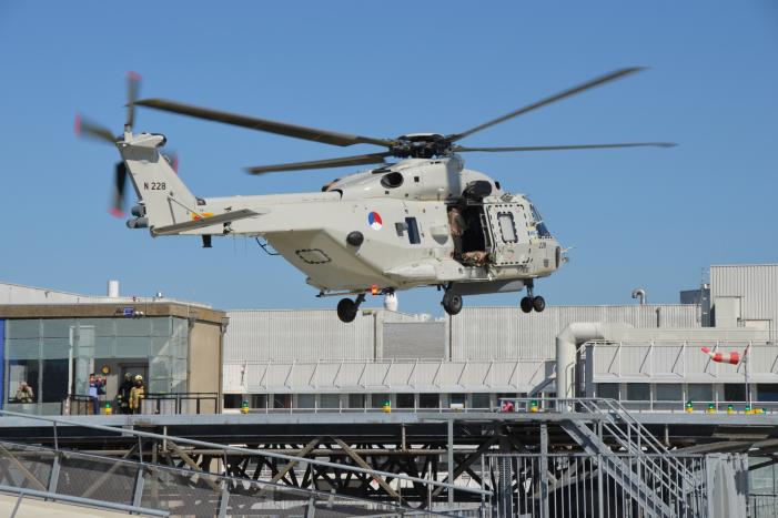 Defensiehelikopter NH90 neemt patiëntentransport MMT over