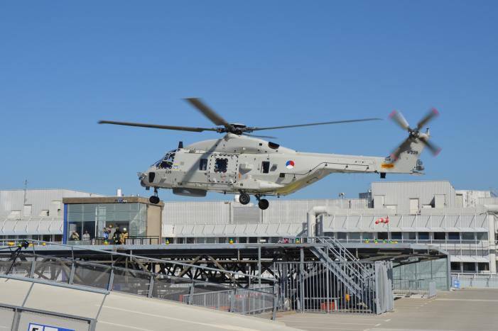 Defensiehelikopter NH90 neemt patiëntentransport MMT over