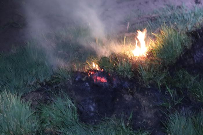 Stuk weiland vat vlam