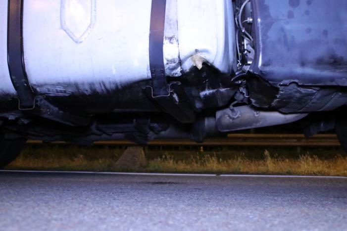 Tankstation en parkeerplaats afgesloten om lekgereden dieseltank