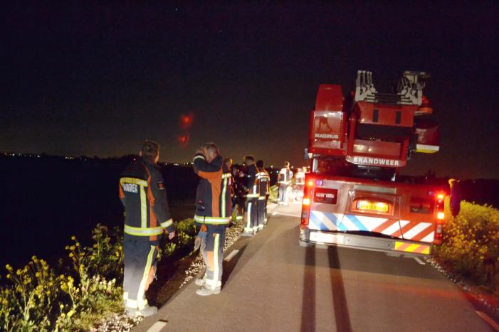 Voertuig te water, bestuurder spoorloos