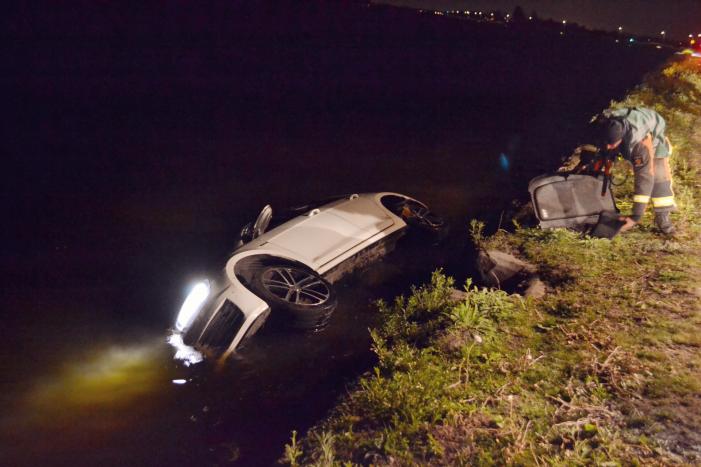 Voertuig te water, bestuurder spoorloos