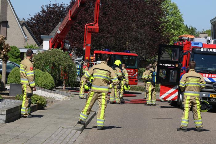 Forse brand op zolder van woning