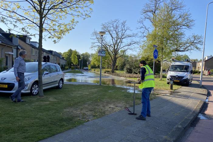 Waterballet na gesprongen leiding