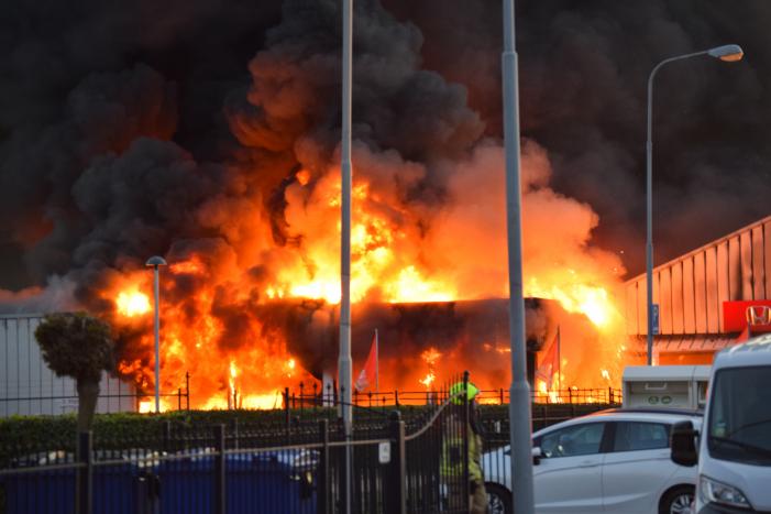 Grote brand bij Honda garage