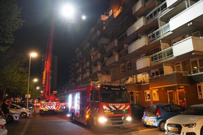 Felle uitslaande brand op balkon
