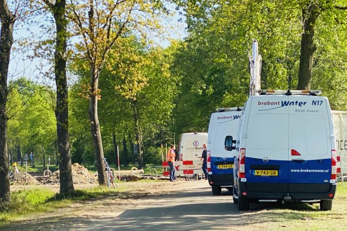 Waterleiding geraakt bij graafwerkzaamheden