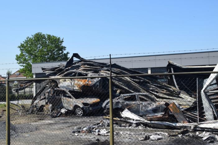 Uitgebreid onderzoek na brand bij Honda garage