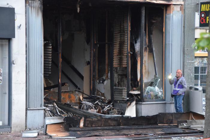 Grote brand bij Discus Muziek