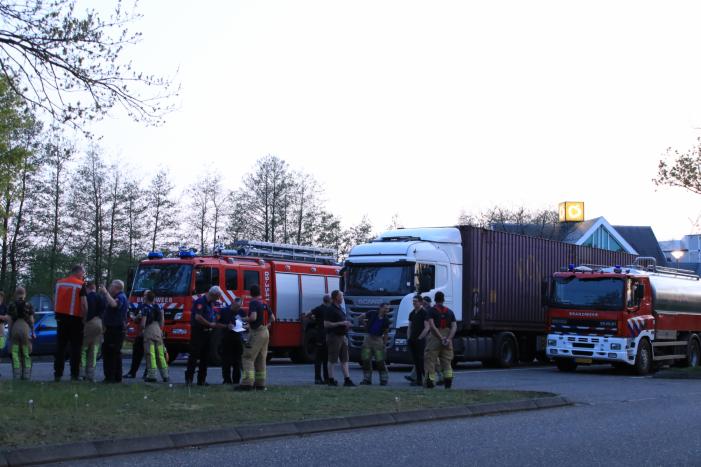 Meerdere brandweereenheden ingezet voor grote natuurbrand in Limburg