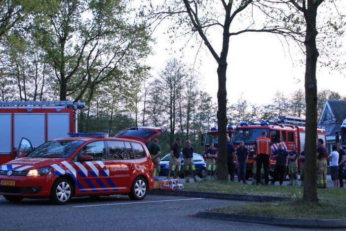 Meerdere brandweereenheden ingezet voor grote natuurbrand in Limburg