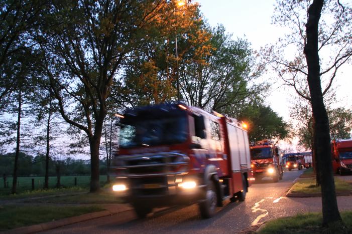 Meerdere brandweereenheden ingezet voor grote natuurbrand in Limburg