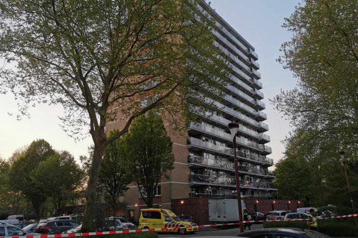 Persoon overleden na val van flatgebouw