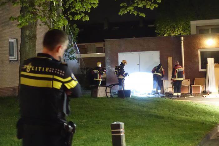 Opnieuw afvalbrand tegen gebouw Rode Kruis