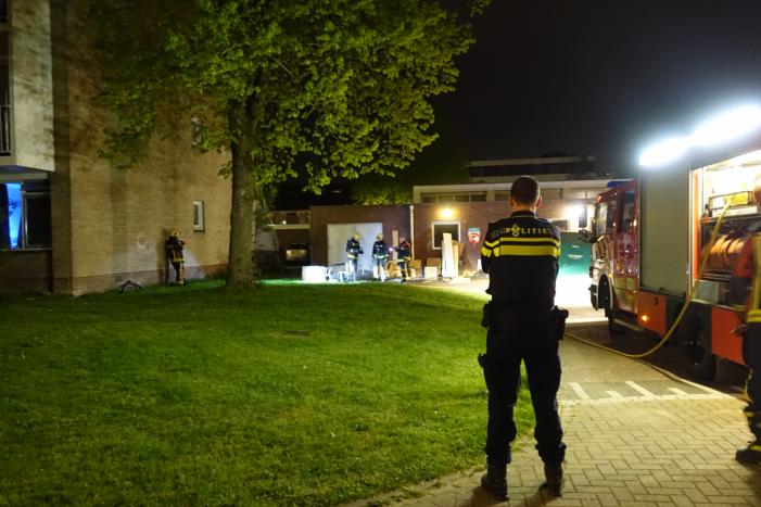 Opnieuw afvalbrand tegen gebouw Rode Kruis