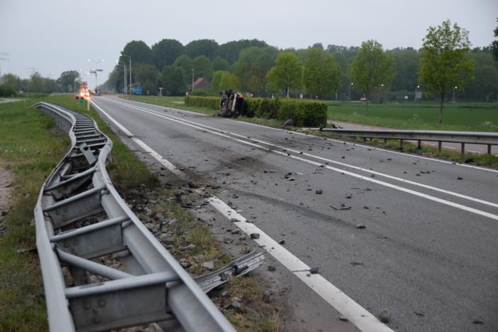 Bestuurder gewond bij eenzijdig ongeval