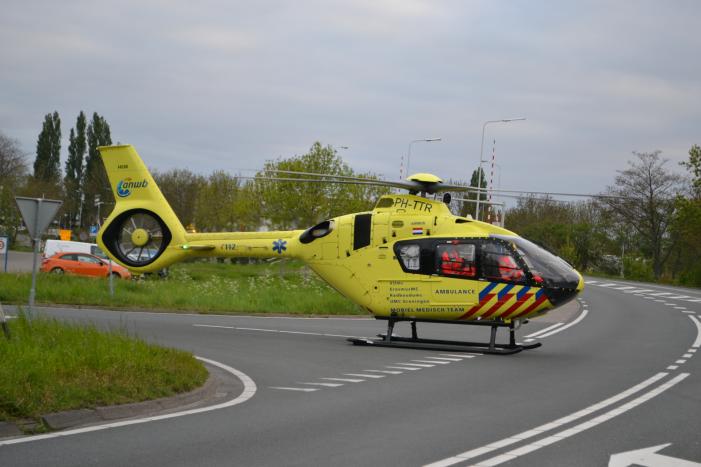 Twee personen zwaargewond na frontale aanrijding
